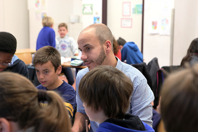 Lerngruppe mit Lehrer