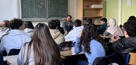 Am 20. November besuchte Mike Fiebig von der Westfalenpost den Deutschunterricht der Klasse 8a.