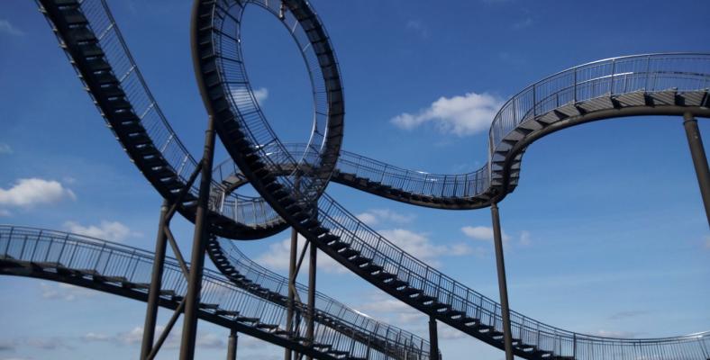 Mit zum Programm des MINT-EC-Camps gehörte die Besichtigung der begehbaren Achterbahn TIger and Turtle im Duisburger Süden.