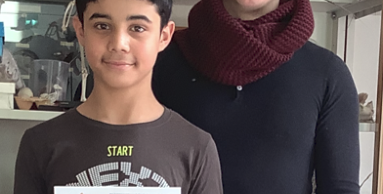 Mohamed Arrais mit seinem NW-Lehrer Herrn Gehls