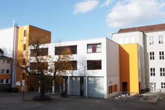 Außenansicht des Schulgebäudes