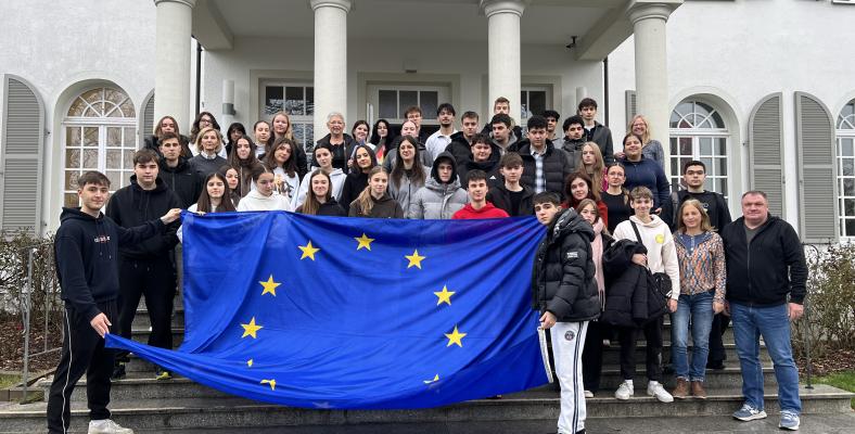 Schüler*innen des Fichte-Gymnasiums und des rumänischen Gymnasiums